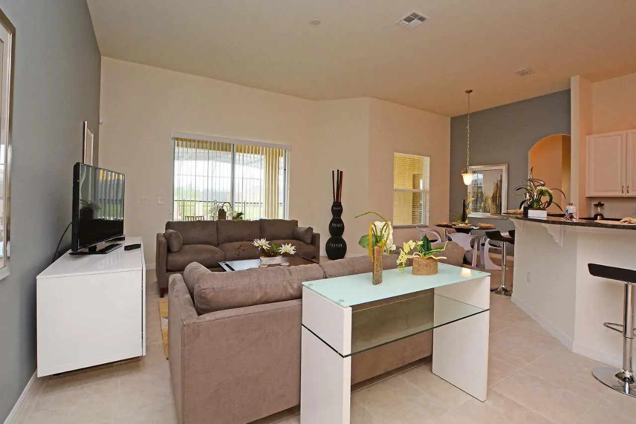 Watersong - 5 Bedrooms House W/Pool-7051Ws Davenport 0*,